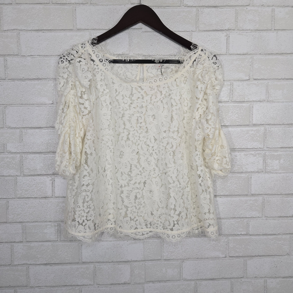 Jore lace top‎